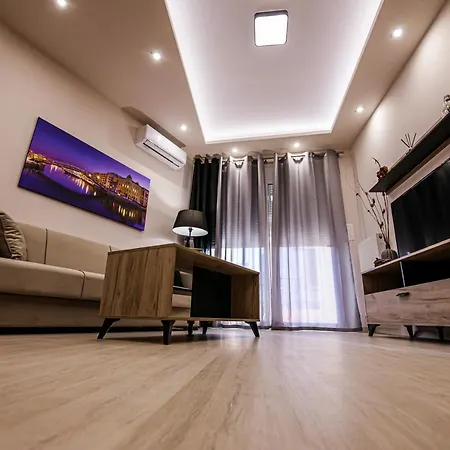 Helena'S Apartment Two Golos Dış mekan fotoğraf