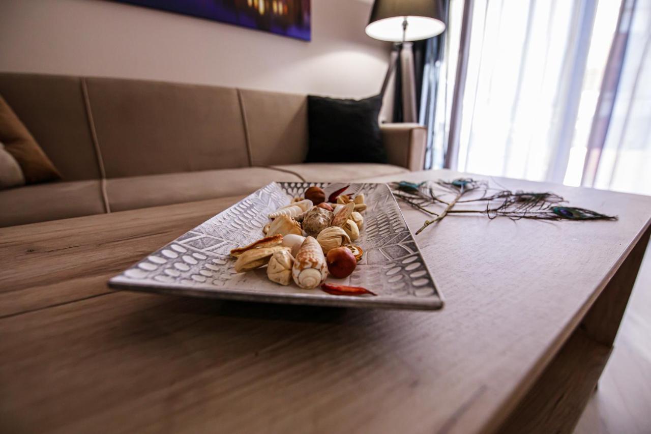Helena's Two Appartement *